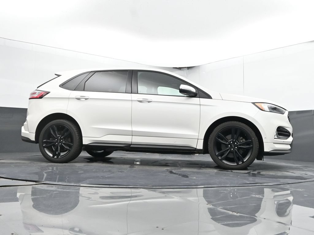 Used 2020 Ford Edge ST w/ Equipment Group 401A AWD/4WD image 32