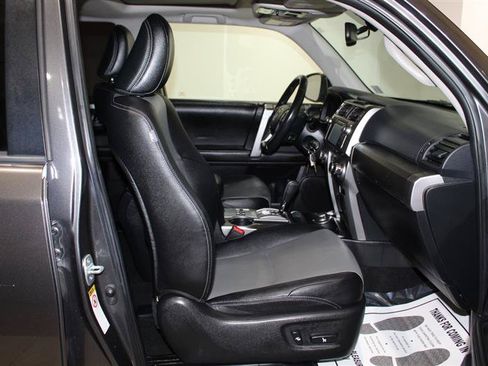 Used 2014 Toyota 4Runner SR5 Premium AWD/4WD image 27