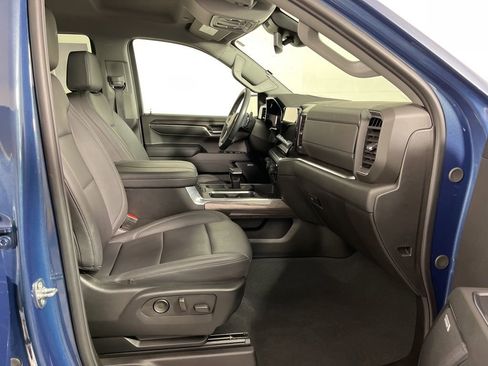 Certified 2024 Chevrolet Silverado 1500 LTZ w/ Z71 Off-Road Package image 6