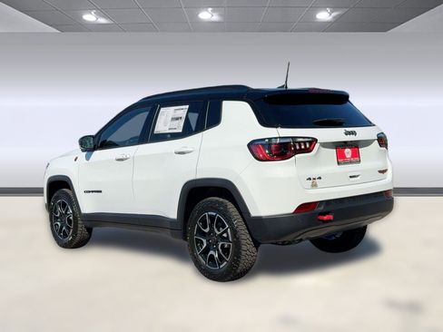 New 2026 Jeep Compass Trailhawk image 3
