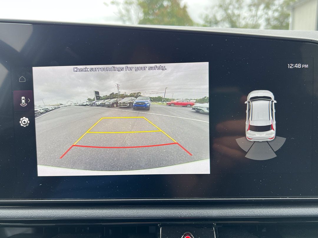 Used 2024 Kia Niro EX w/ EX Cold Weather Package FWD image 24