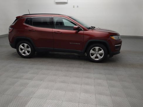 Used 2021 Jeep Compass Latitude FWD image 11