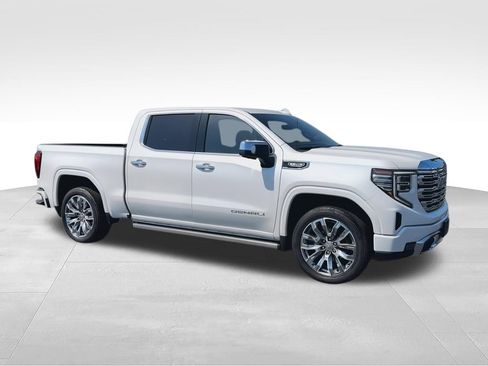 Used 2025 GMC Sierra 1500 Denali w/ Denali Reserve Package AWD/4WD image 2
