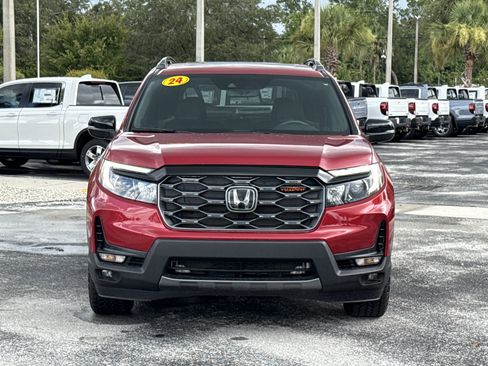 Certified 2024 Honda Passport TrailSport image 4