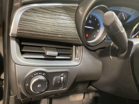 Used 2017 Buick Envision Essence FWD image 24