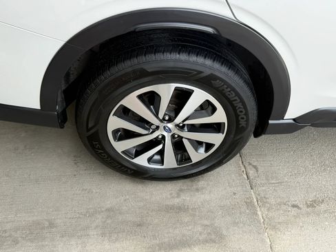 Used 2020 Subaru Outback Premium w/ Popular Package #1 AWD/4WD image 44