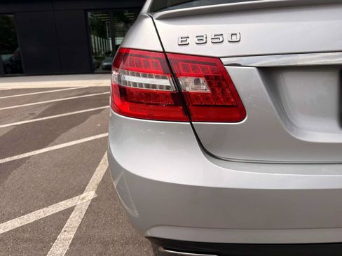 Used 2012 Mercedes-Benz E 350 4MATIC Sedan image 5