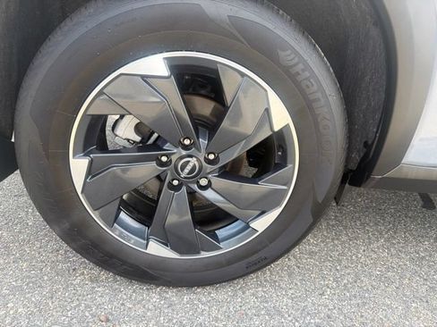 Used 2026 Nissan Rogue SV w/ Cold Weather Package AWD/4WD image 22