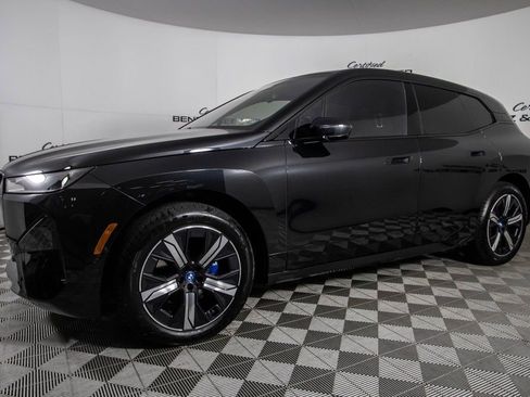 Used 2022 BMW iX xDrive50 w/ Premium Package image 5