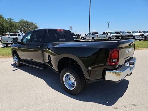 New 2026 RAM 3500 Tradesman AWD/4WD image 34