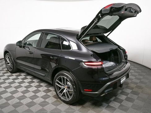 Certified 2025 Porsche Macan image 33