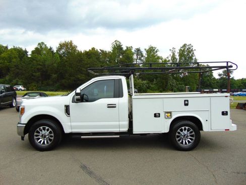 Used 2018 Ford F350 XL w/ Power Equipment Group RWD image 17