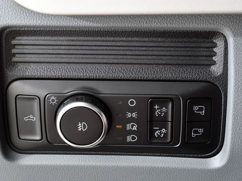 New 2026 Ford F350 XLT w/ FX4 Off-Road Package image 28