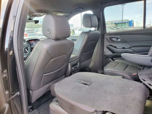 Certified 2023 Chevrolet Traverse RS w/ LPO, Floor Liner Package FWD image 13
