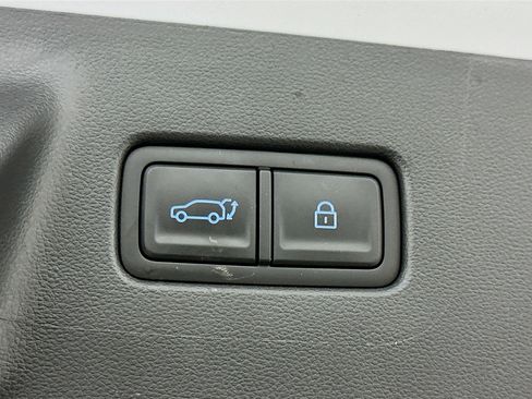 Used 2025 Hyundai Santa Fe SEL image 31