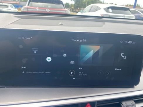 Used 2024 Kia Sorento S image 22