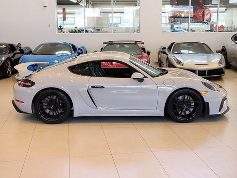 Used 2020 Porsche 718 Cayman GT4 image 20