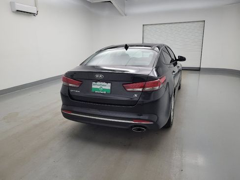 Used 2018 Kia Optima S w/ Panoramic Sunroof Package FWD image 7