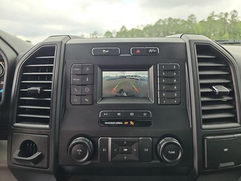 Used 2019 Ford F150 XL w/ Equipment Group 101A Mid RWD image 22