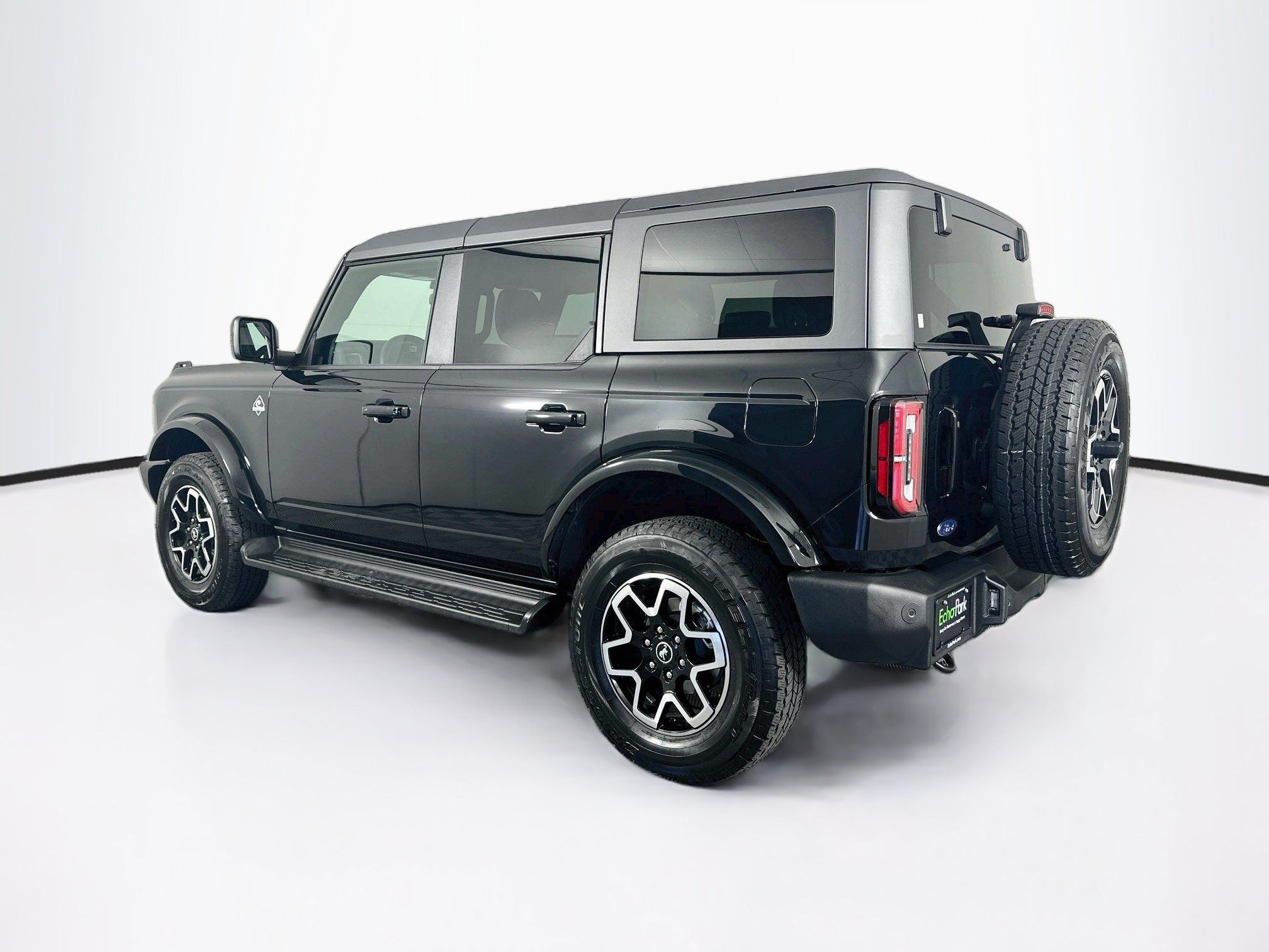 Used 2025 Ford Bronco Outer Banks AWD/4WD image 5