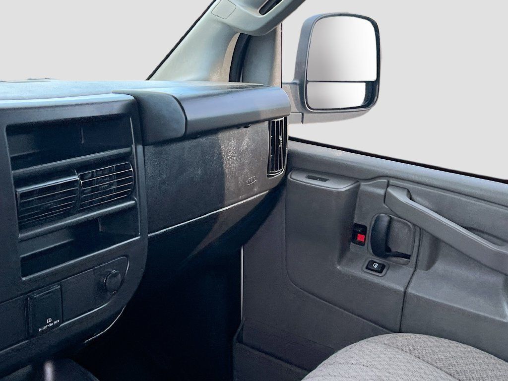 Used 2025 GMC Savana 2500 w/ Safety Package RWD image 21