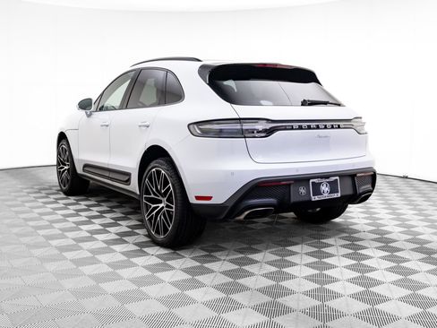New 2026 Porsche Macan image 3