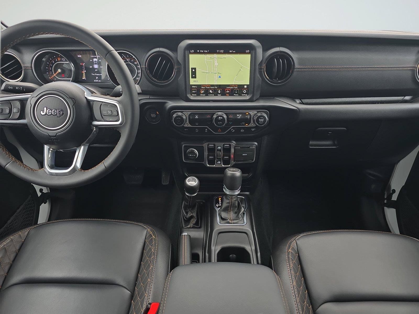 Used 2023 Jeep Gladiator Overland AWD/4WD image 11