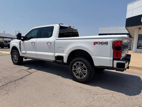 Used 2025 Ford F250 Platinum w/ Platinum Plus Package AWD/4WD image 7