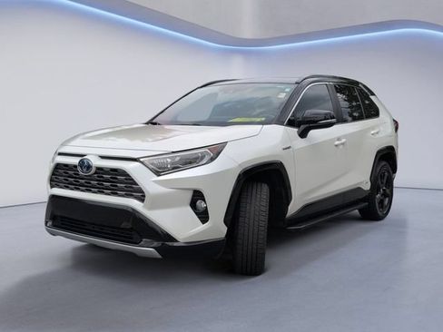 Used 2020 Toyota RAV4 XSE w/ XSE Grade Weather Package AWD/4WD image 11