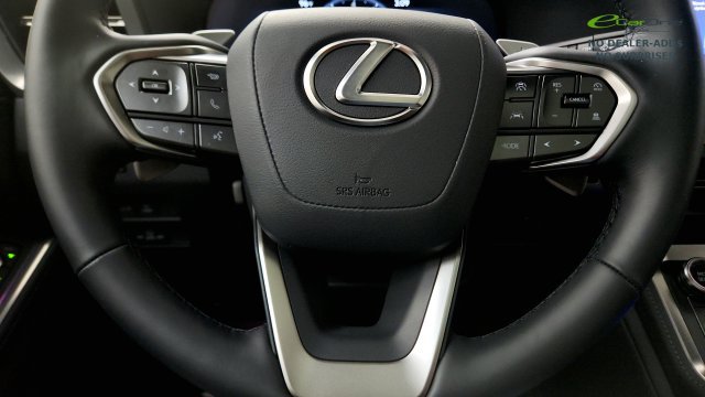 Used 2026 Lexus GX 550 w/ Accessory Package (2T) AWD/4WD image 61