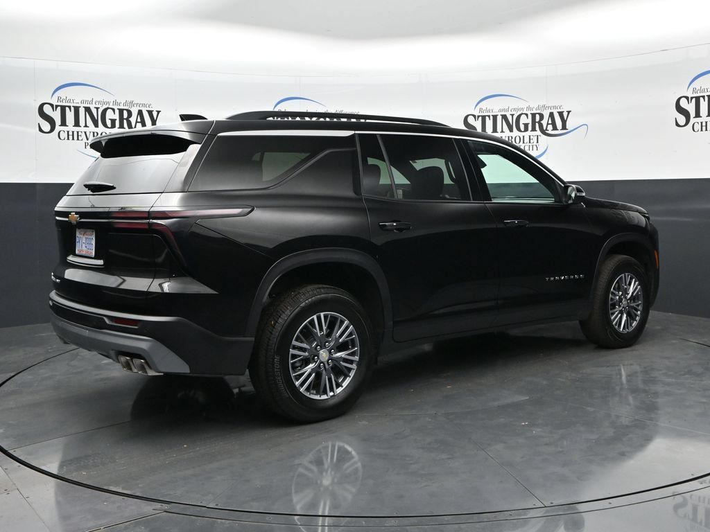 Certified 2026 Chevrolet Traverse LT AWD/4WD image 7