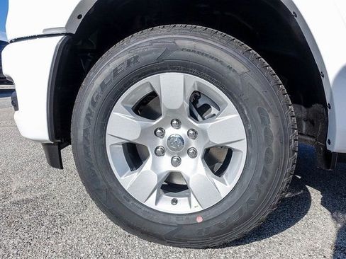 New 2026 RAM 1500 Big Horn AWD/4WD image 11