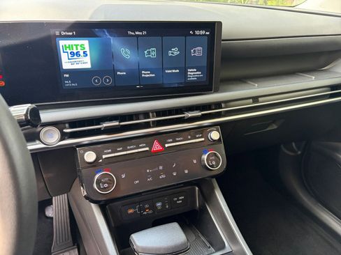 Used 2025 Hyundai Tucson SEL FWD image 21