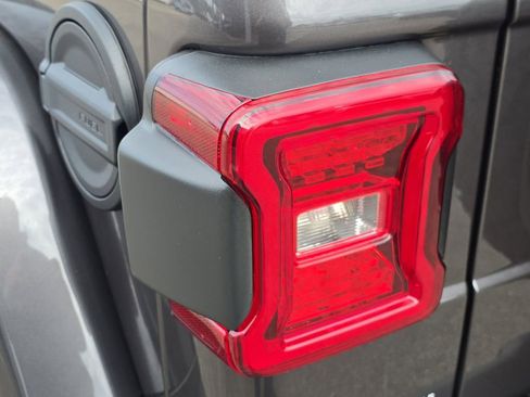 New 2026 Jeep Wrangler Unlimited Rubicon w/ Safety Group image 10