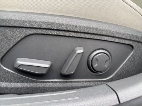 Used 2025 Hyundai Sonata SEL FWD image 22