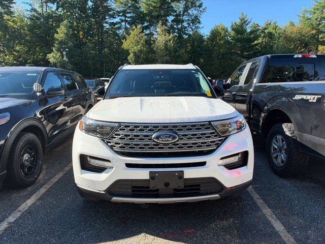 Used 2023 Ford Explorer Limited w/ Limited Technology Package AWD/4WD image 2