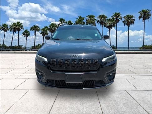 Used 2023 Jeep Cherokee Altitude Lux AWD/4WD image 2