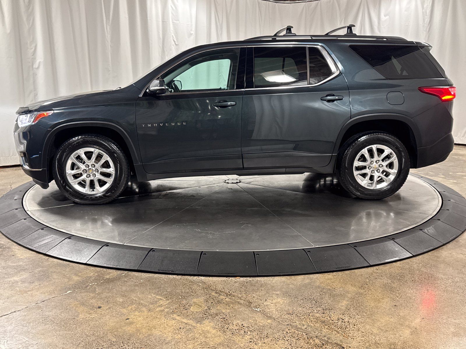 Used 2019 Chevrolet Traverse LT w/ LPO, Floor Liner Package AWD/4WD image 8