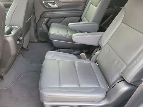 Used 2022 Chevrolet Tahoe Z71 w/ Luxury Package AWD/4WD image 14