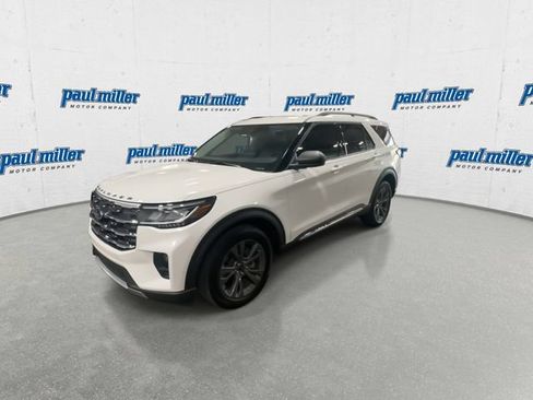 Used 2025 Ford Explorer Active w/ Active Comfort Package AWD/4WD image 6