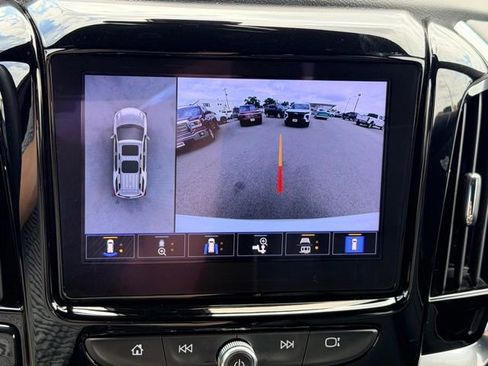 Used 2022 Chevrolet Traverse Premier AWD/4WD image 27
