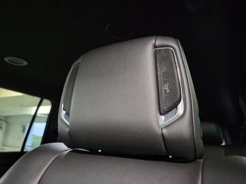 Certified 2024 Cadillac Escalade ESV Luxury image 13