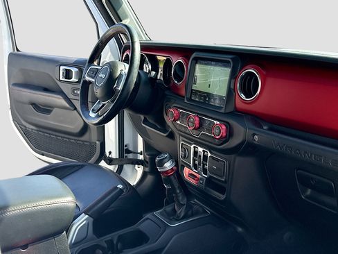 Used 2019 Jeep Wrangler Unlimited Rubicon AWD/4WD image 5