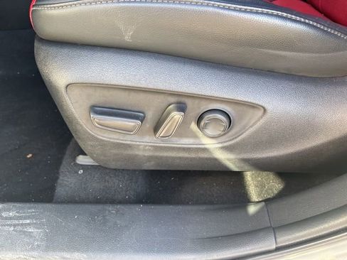 Used 2022 Toyota Highlander XSE image 48