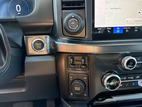 Certified 2024 Ford F350 Lariat w/ Lariat Ultimate Package AWD/4WD image 27