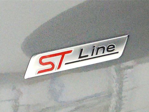 Used 2024 Ford Escape ST-Line image 15