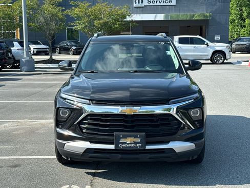 Used 2024 Chevrolet TrailBlazer LT w/ Driver Confidence Package FWD image 8