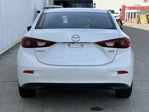 Used 2016 MAZDA MAZDA3 i Sport w/ Preferred Equipment Package image 5