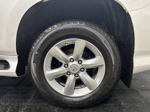 Used 2018 Lexus GX 460 image 6