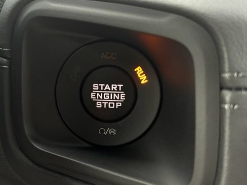 New 2026 Jeep Wrangler Unlimited Sahara AWD/4WD image 21